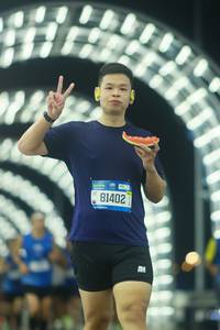 BIB: 81402
                            <button type="button" onclick="openModal(21114673)" class="btn btn-primary btn-sm float-right btn-popup" data-toggle="modal" data-target=".modal-high-quality">
                        <i class="fas fa-shopping-cart"></i> Add to Cart
                    </button>
                                            <button type="button" onclick="isThisMe(21114673, true)" class="btn btn-success btn-sm float-right btn-popup btn-isme hidden" data-toggle="tooltip" data-placement="bottom" title="นี่คือรูปของคุณใช่ไหม คลิกที่นี่เพื่อเอาเข้าอัลบั้ม">
                        <i class="fas fa-plus"></i> Add to album
                    </button>
                    <button type="button" onclick="isThisMe(21114673, false)" class="btn btn-warning btn-sm float-right btn-popup btn-isnotme hidden">
                        <i class="fas fa-ban"></i> Remove from album
                    </button>